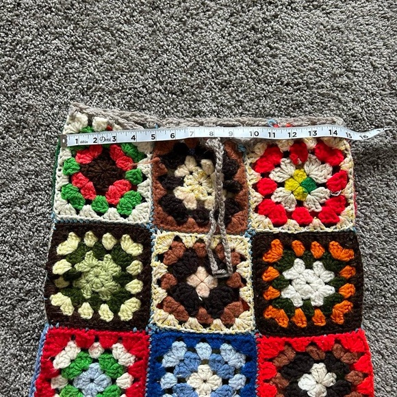 Crochet granny square patchwork mini skirt - Picture 6 of 7